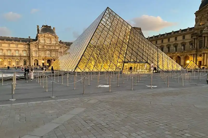 Louvre Museum Paris Louvre Museum Paris